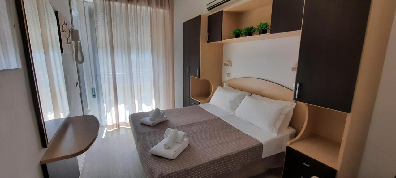 בלריה-איגאה מרינה B&B Hotel Serenita מראה חיצוני תמונה