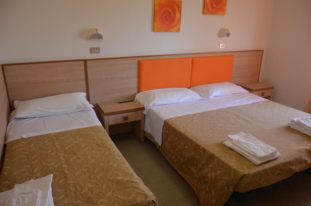 בלריה-איגאה מרינה B&B Hotel Serenita מראה חיצוני תמונה