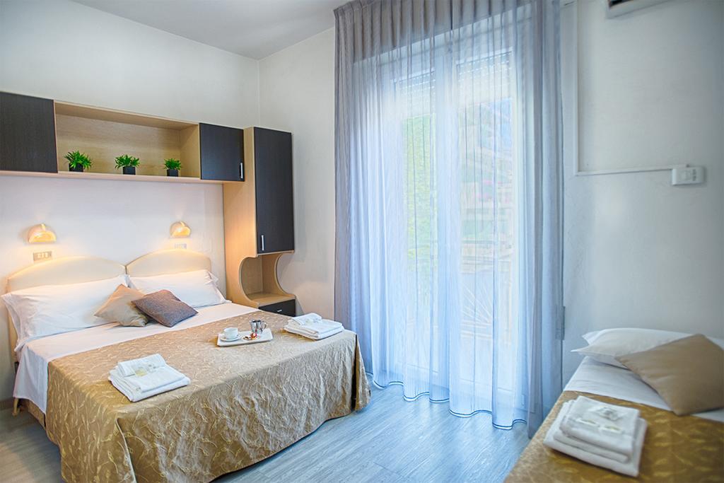 בלריה-איגאה מרינה B&B Hotel Serenita מראה חיצוני תמונה