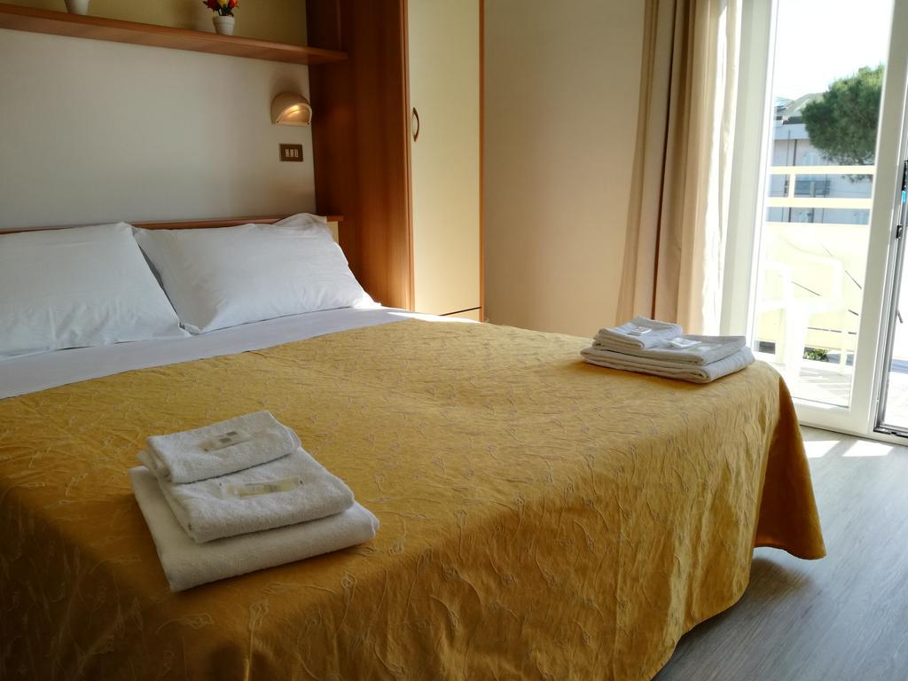 בלריה-איגאה מרינה B&B Hotel Serenita מראה חיצוני תמונה