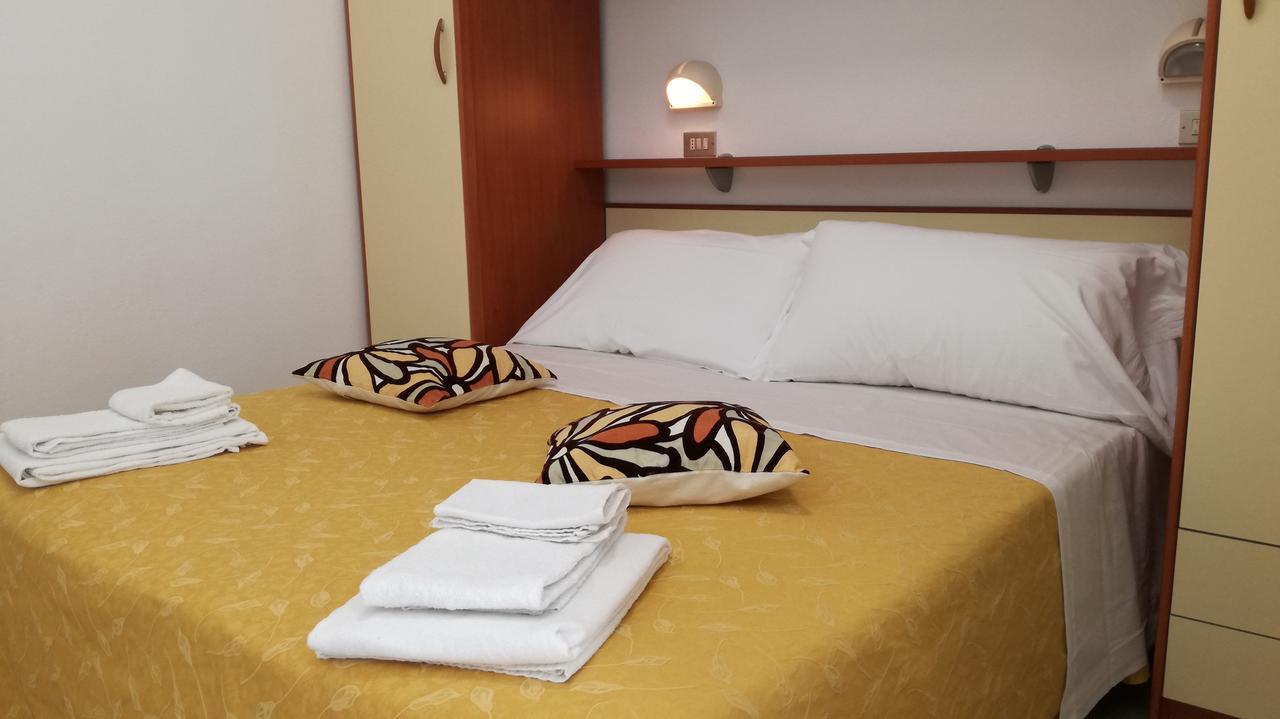 בלריה-איגאה מרינה B&B Hotel Serenita מראה חיצוני תמונה
